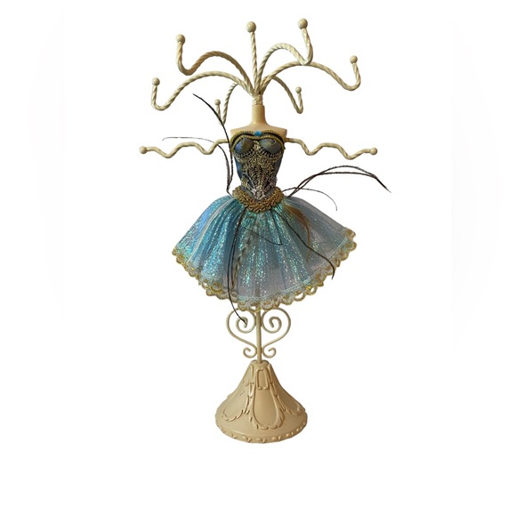 Ballerina Shaped Jewelry Organizer - Picture 5 of 8